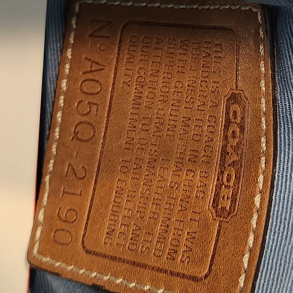 Small genuine coach patchwork handbag - Picture 3 of 5